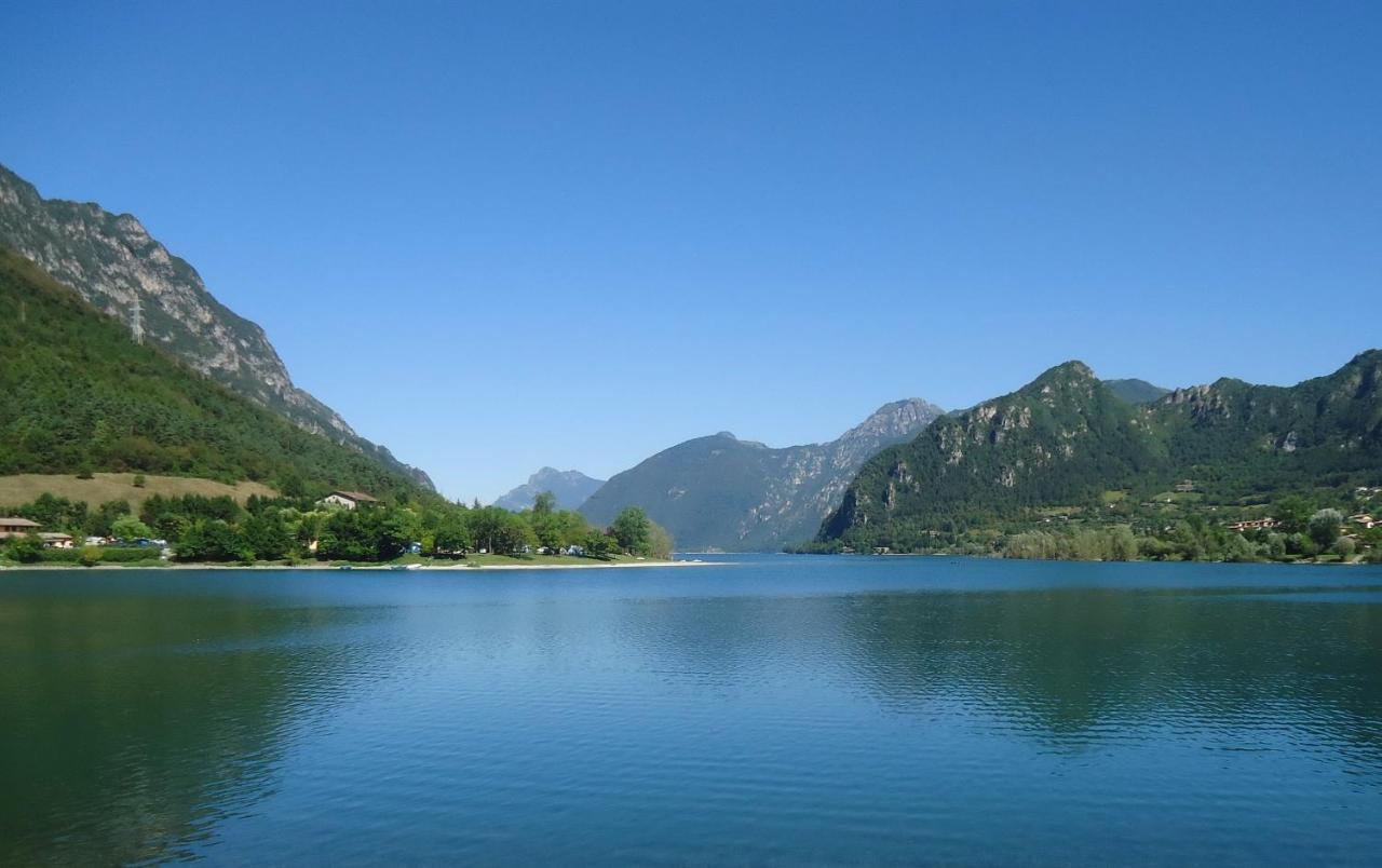 Casa Carla, Bis 4 Personen, Garten, Balkon Mit Blick Auf Den See Und Die Berge Crone Eksteriør billede